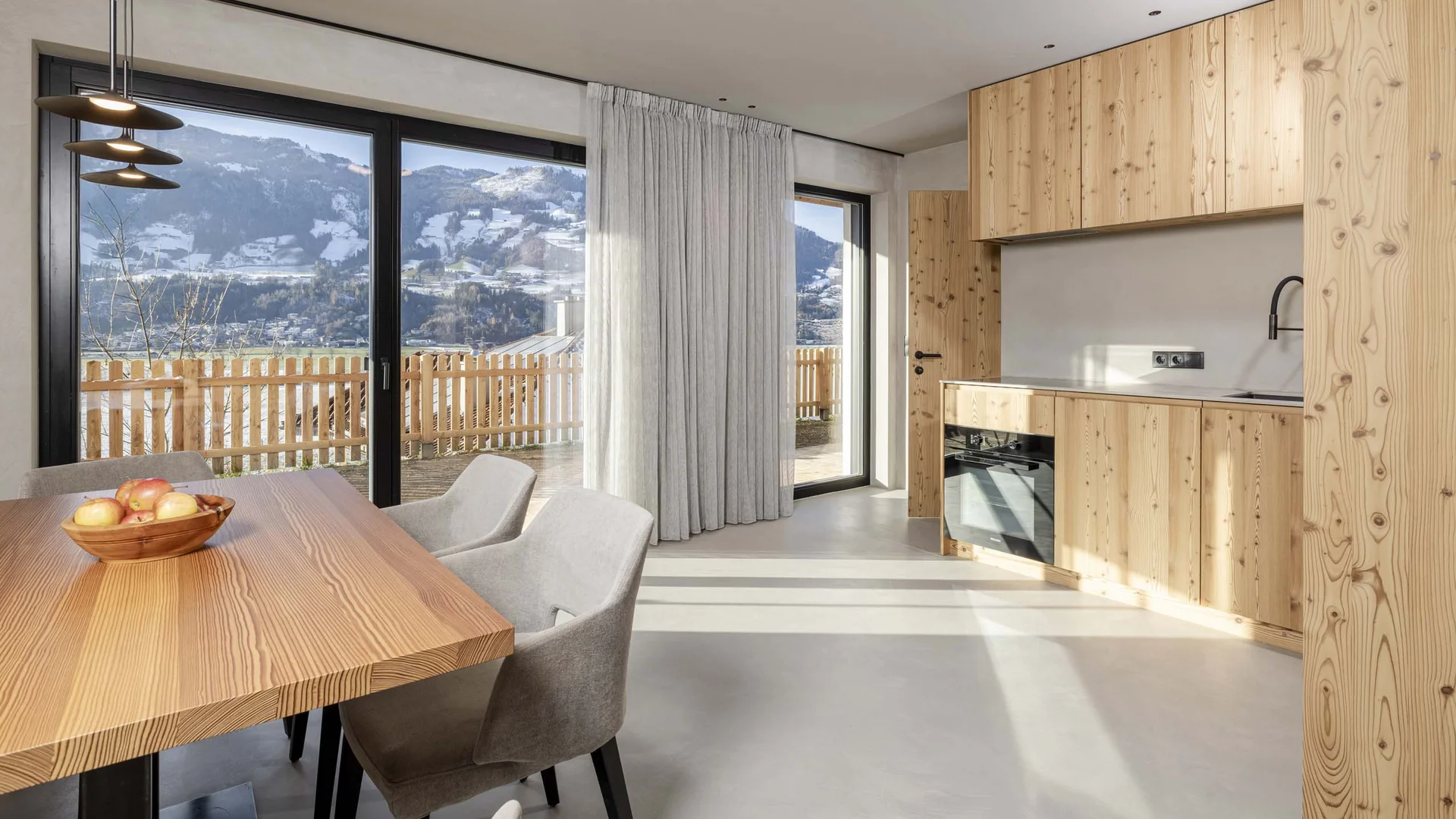 Hereinspaziert in Vronis Lodge!